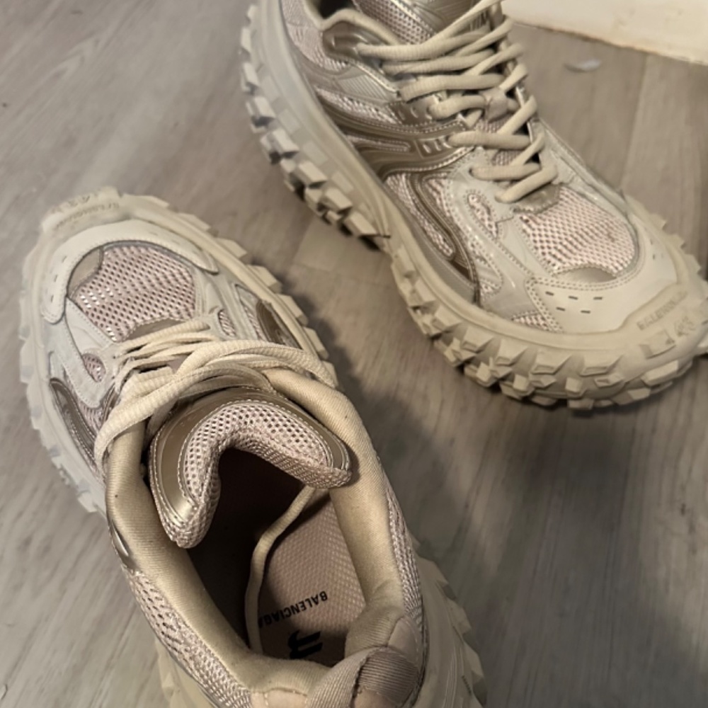 BALENCIAGA SHOES - Picture 4 of 6
